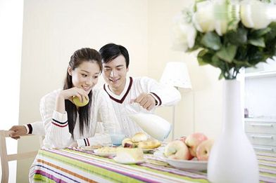 早孕反应呕吐得厉害怎么办,早孕反应吐怎么办