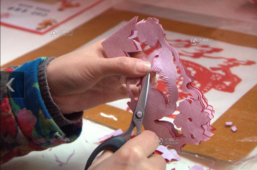 男子做糖画30多年作品常被人高价购买收藏