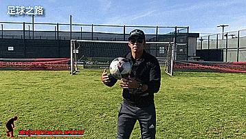 花式技巧之胸部吸球教学