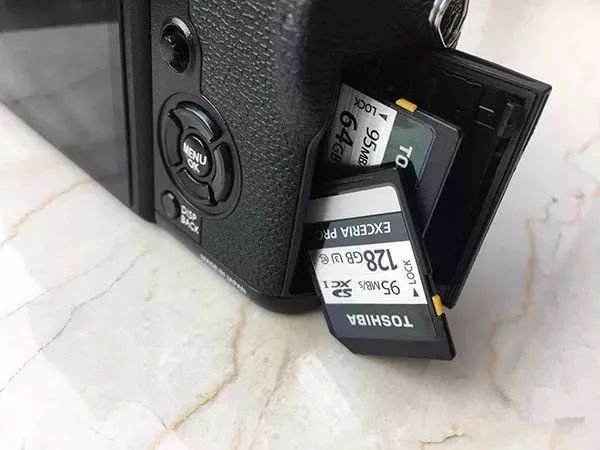 相机储存卡损坏了怎么修复,相机内存卡不好会不会损坏相机