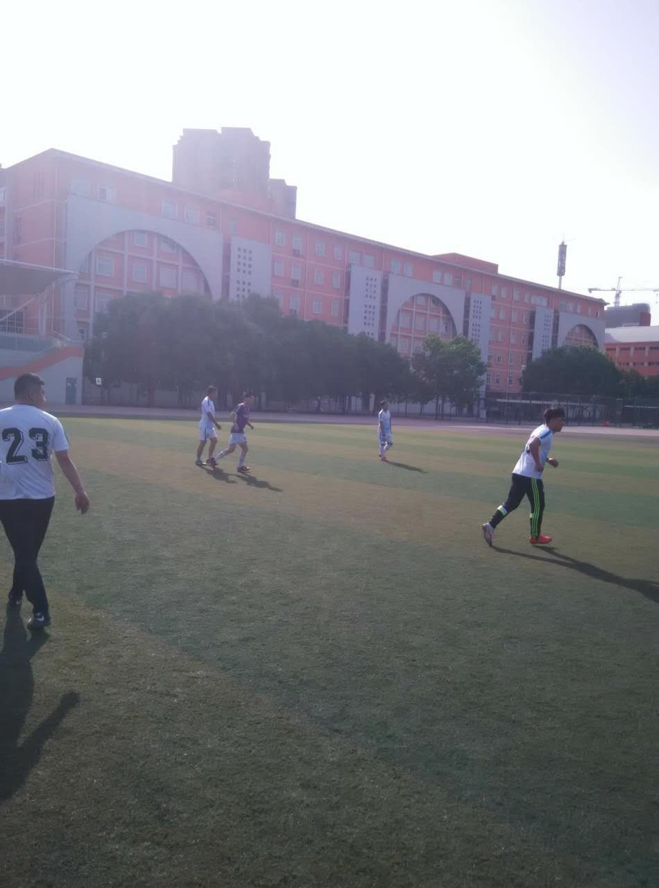 战报主场5-0,战报足球比赛