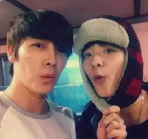 撞脸到这份上?难道你是我失散多年的......