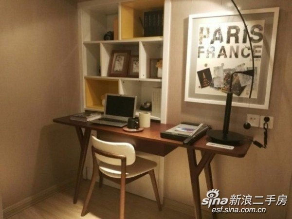 深圳便宜的电梯三房1000元以内,精装三房两厅急售深圳