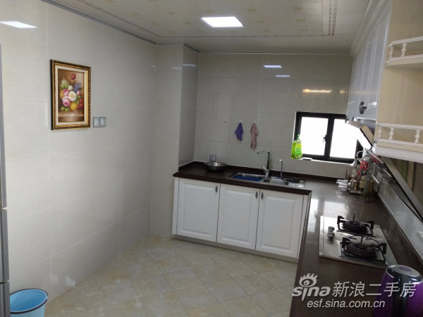 深圳便宜的电梯三房1000元以内,精装三房两厅急售深圳