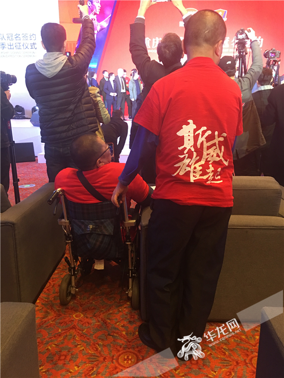 重庆斯威足球队出征,重庆斯威足球队阵容