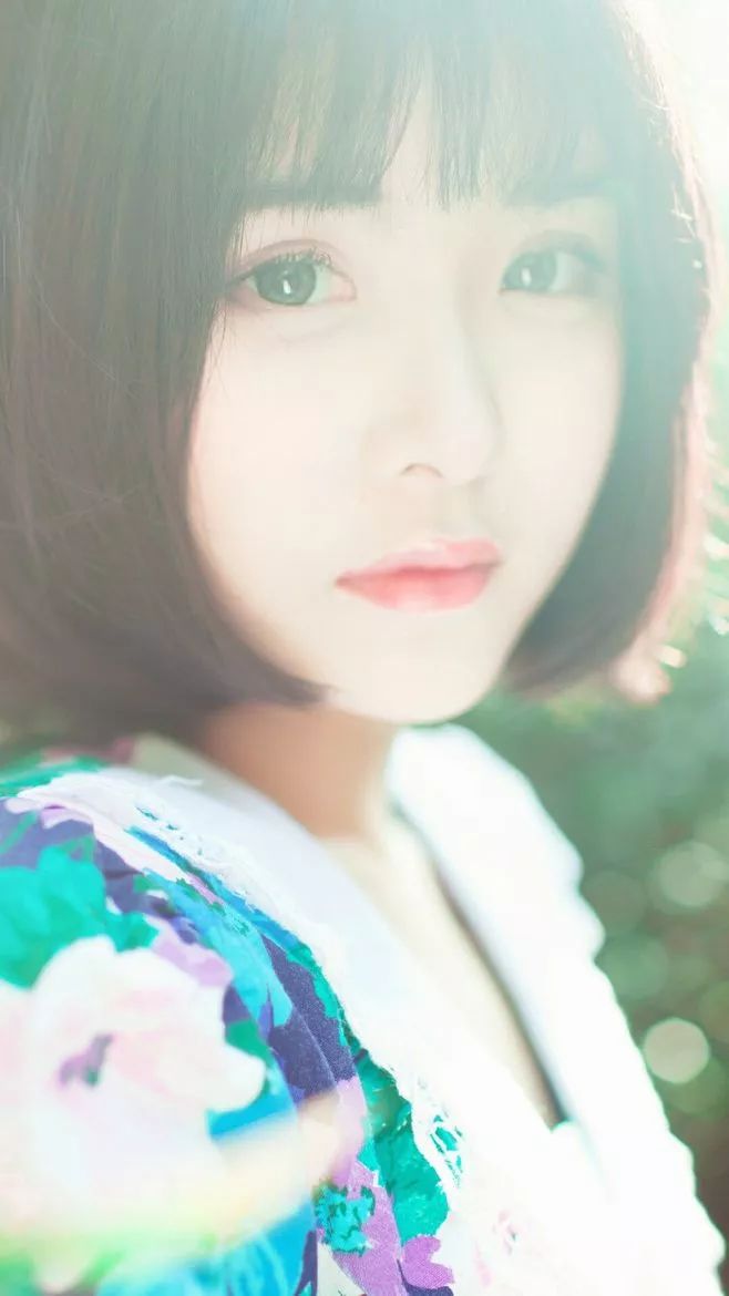 美发泡面卷短发,烫发泡面头短发女