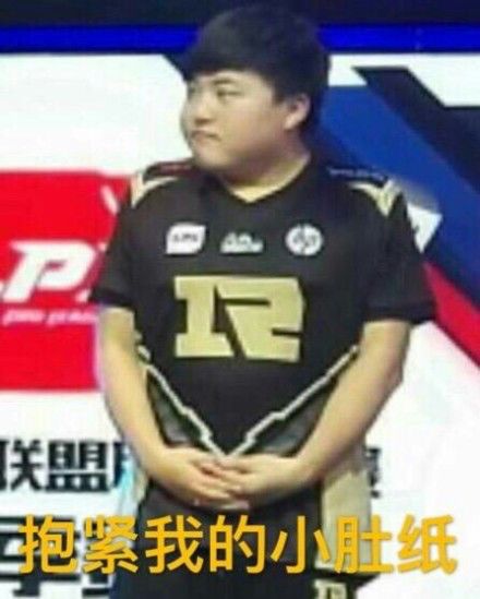 「神探苍扒瓜」LCK榜首KZ战队晒出小花生童年萌照，粉丝：吃可爱长大的吧？