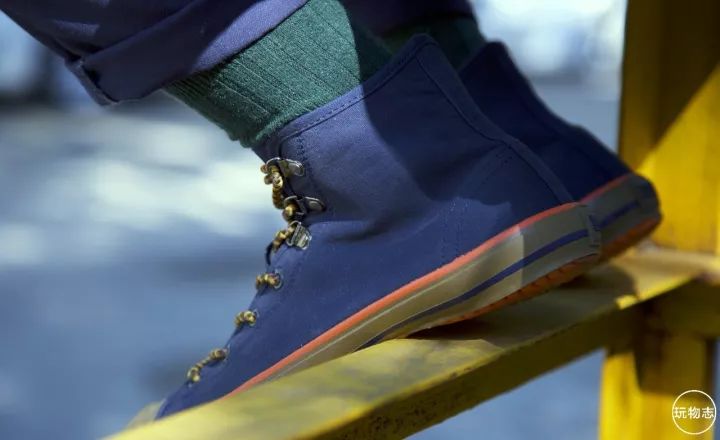 撞鞋不可怕谁最尴尬,撞鞋不可怕谁假谁尴尬