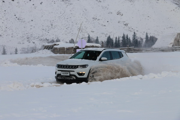 jeep4x4试驾,jeeplimited4x4