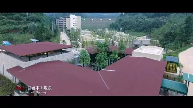 云南泸西春节旅游,泸西红高原