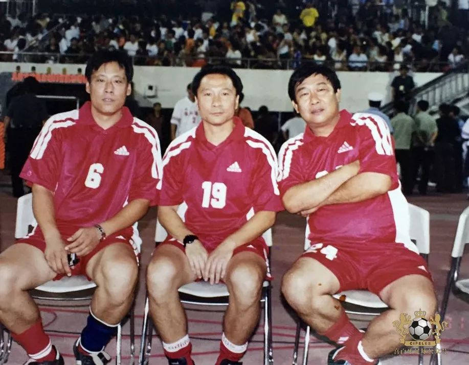 津门足球双百颂图片,津门足球双百颂签售会