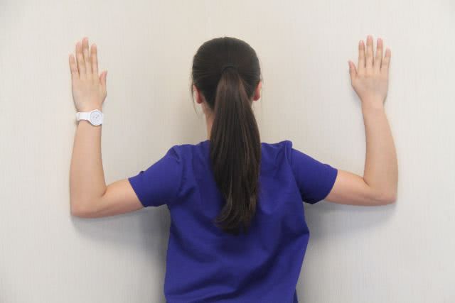 背部筋膜炎怎么锻炼健身,胸背部筋膜炎怎么锻炼