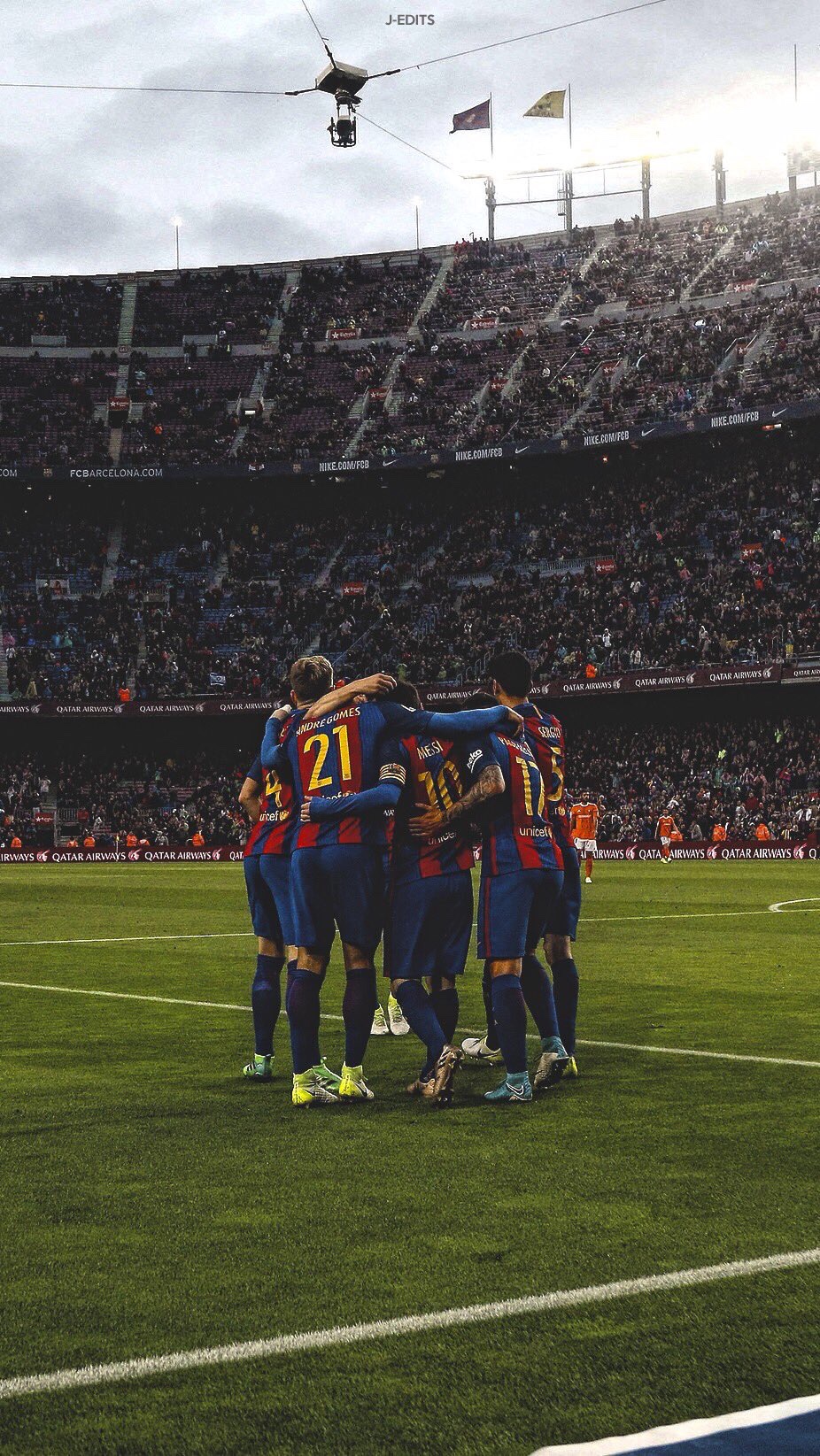 巴萨客场3-2战胜巴黎,巴萨客场1-1瓦伦西亚