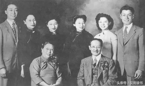 民国最朋克夫妻我老公抽烟爆粗玩女儿但他是个天才