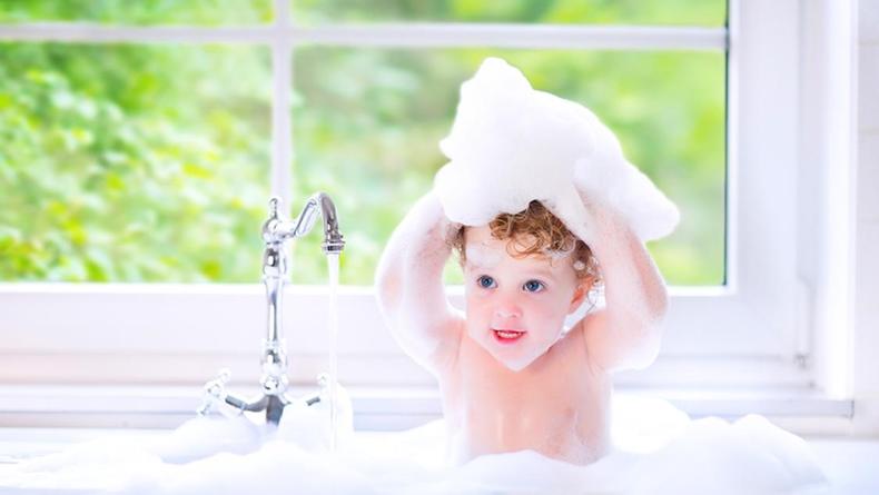 如何让宝宝头发靓起来呢,宝宝头发怎么乌黑亮丽