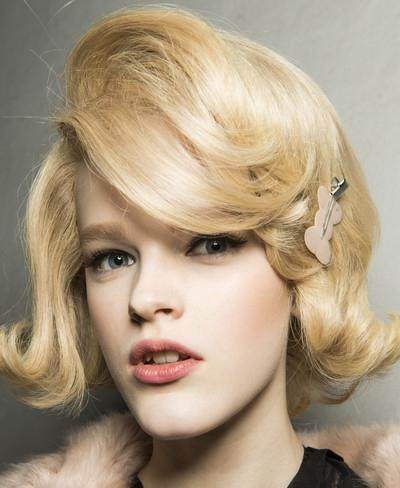 一字眉弯眉,一字眉自然眉韩式眉哪种好看