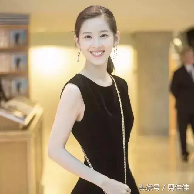 刘强东前女友目前在京东的职务,刘强东老婆年轻时的照片