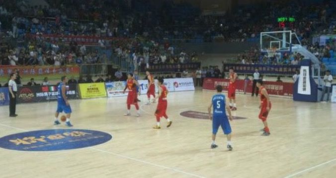近10年男篮国际赛5大悲惨事件:国奥被印度公务员打懵,5打2输球