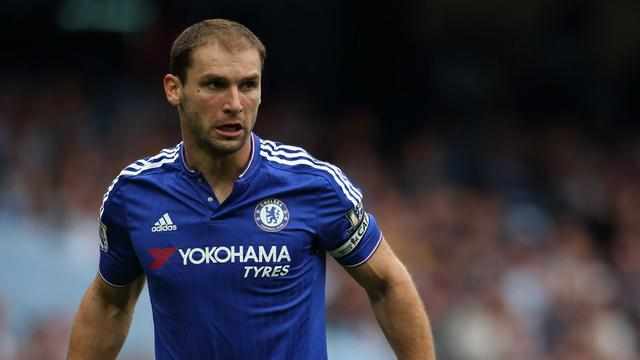 倒车请注意，斯坦福桥带刀后卫，阵型倒着也能打