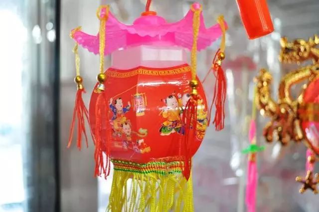 元宵节除了吃元宵还吃什么呢,元宵节要玩些什么