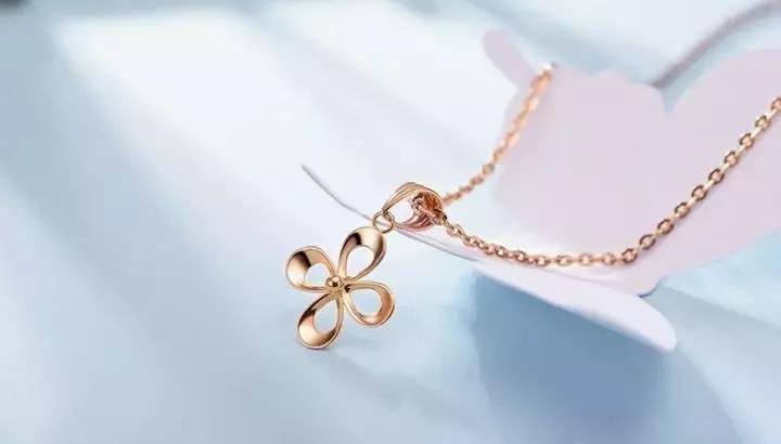 小心春季湿气入侵!金饰、钻饰不保养,两个月后成废品