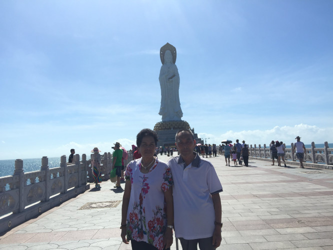 带上父母去看海完整视频,带你去三亚一起看海享受亲子时光