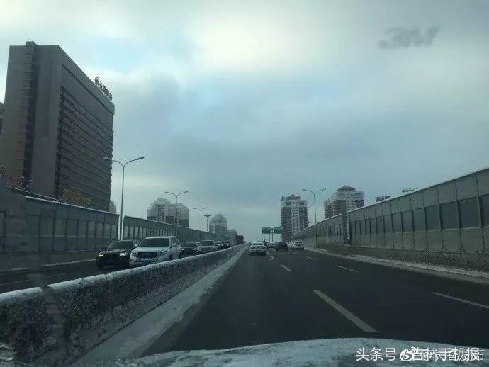 速读:银行窗口等候长问题要解决;92汽油涨0.15元/升;九寨沟重开放