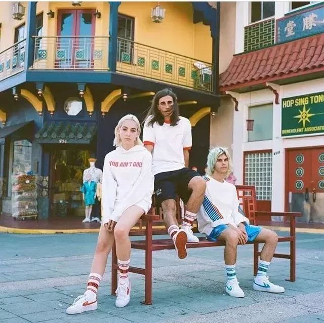 除了20万的车一包四川辣酱在美国还能换什么