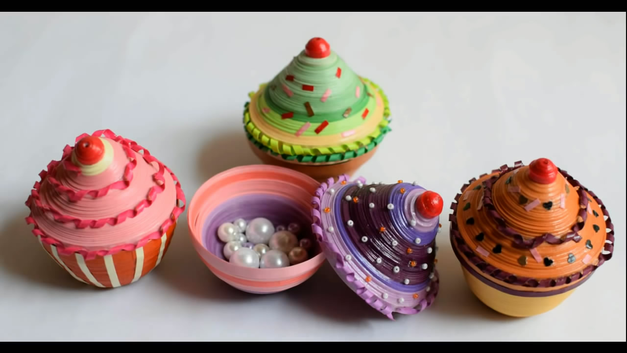 制作七彩爆浆蛋糕,七彩蛋糕做法简单又漂亮