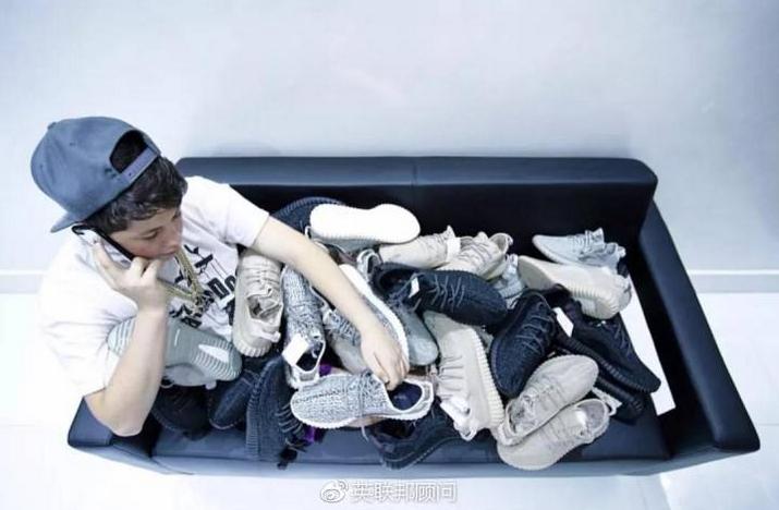 如果你喜欢奢饰品,来看看这波富炫的,吓掉了本佛系青年的保温杯