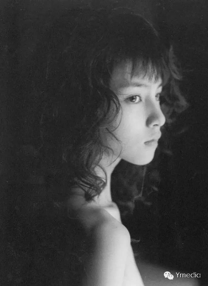 Y理不做都市便利贴女孩从拒绝半丸头开始