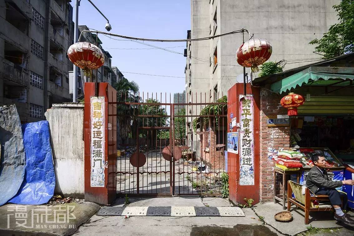 它们承载好多成都人的记忆,让我们一起来保护这些老工业建筑吧!