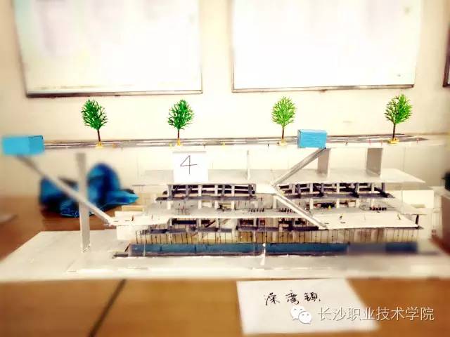 长职故事第117期Q版“长沙地铁2号线”来袭~