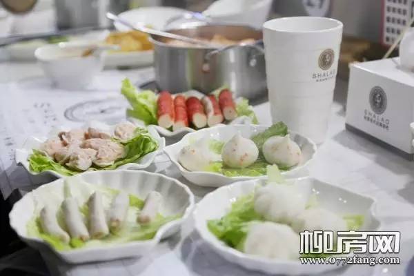 城市广场尚捞港式回转小火锅,尚捞港式小火锅大花岭店