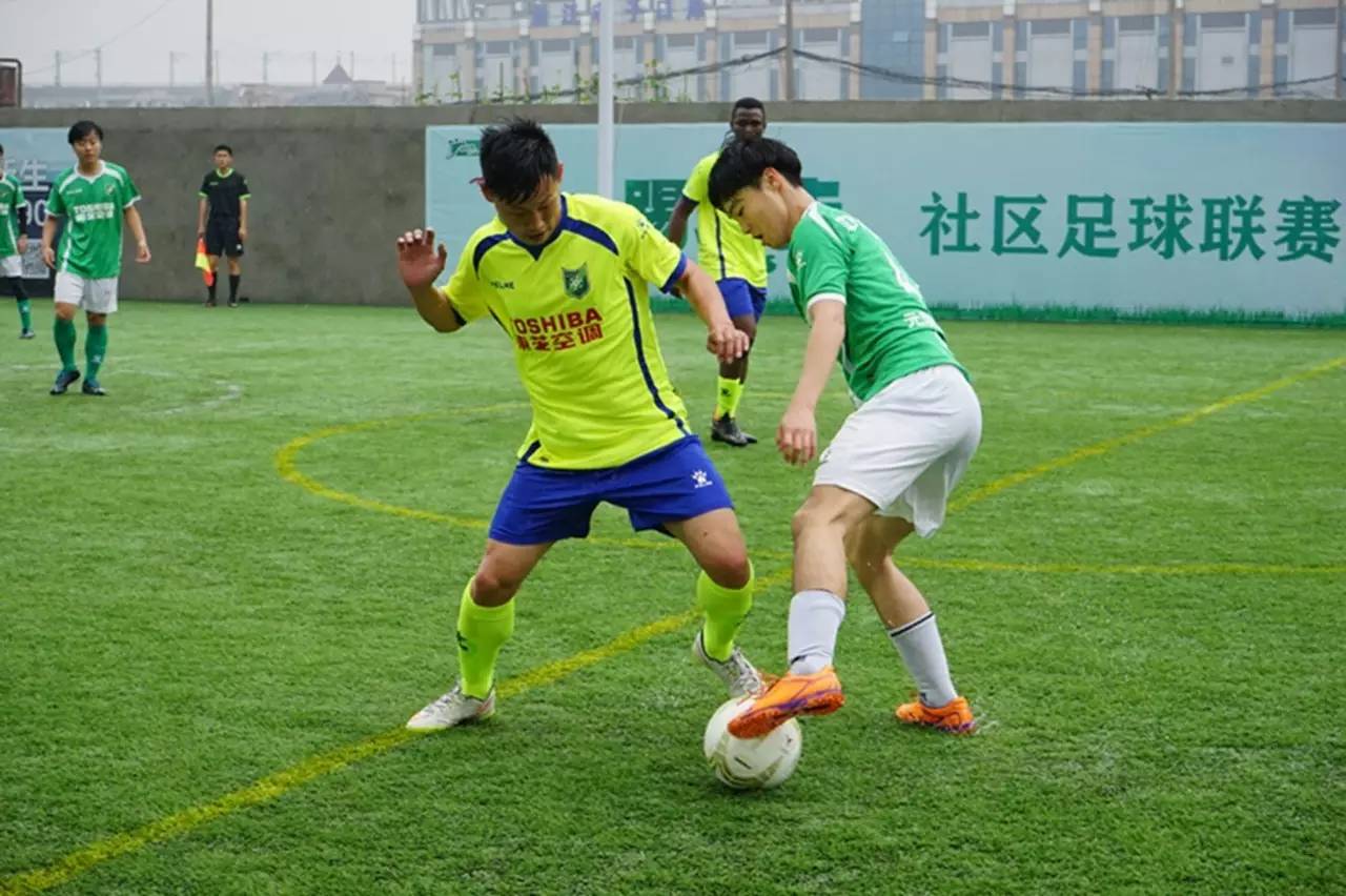 美女经理、网红妹子直播!“踢球去”足球联赛,从赛场火到了线上!