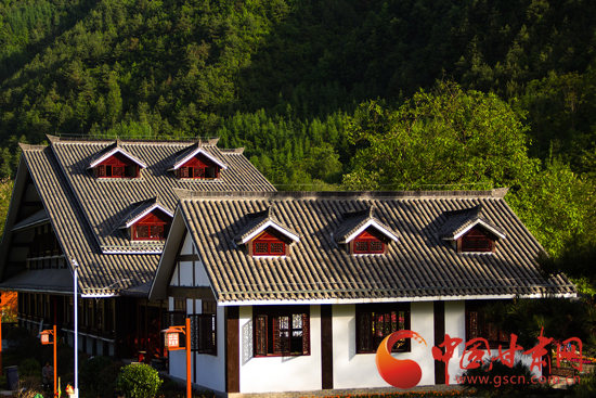 来一场说走就走的旅行第一站陇南,身未动心已远演唱