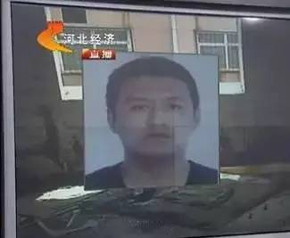 他上门迷奸女客户，事后留在家中给她煮解药！还有大驻马的她在前进路上...