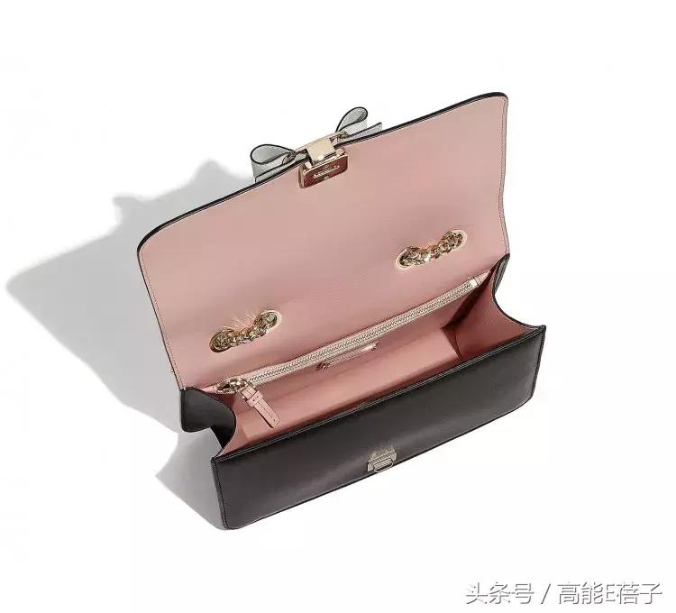 刘诗诗香奈儿包包同款,刘诗诗古力娜扎毛绒包