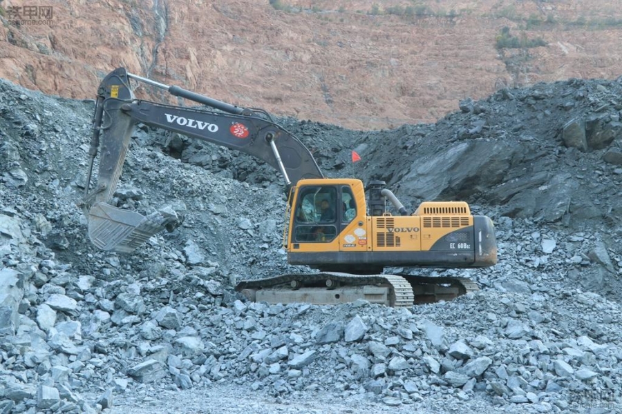 3年内二手20吨国产挖机,近期二手三一挖机