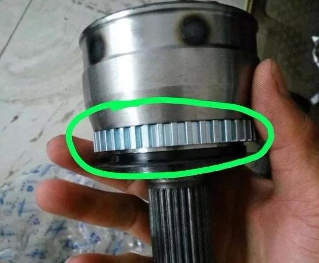 胎压报警灯清除不掉,胎压报警灯亮了但是车胎没被扎