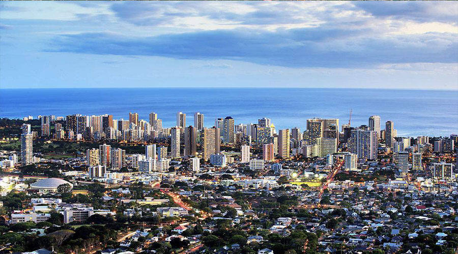 海南岛值得去旅游吗,旅游去巴厘岛好还是海南好