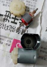 王者创意坊（玩具制作）：一个适合带小朋友一起制作的有线遥控车