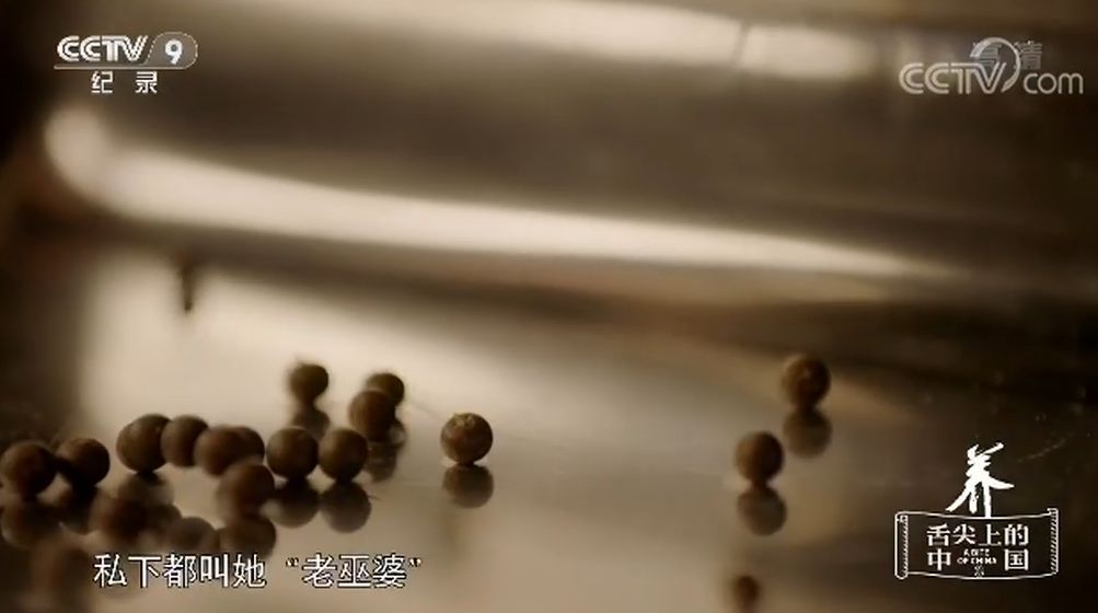 寰晢鍙g孩鐖嗘,涓嵂鎴愬垎鐨勬姢鑲ゅ搧寰晢