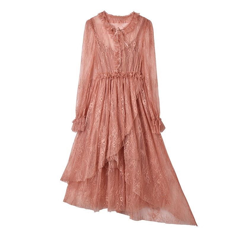 清新荷叶边，连衣裙也诗情画意