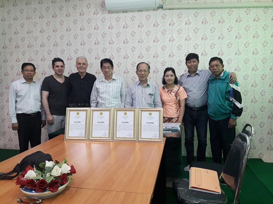 这群德国美女帅哥在掸邦的善举感动所有人！