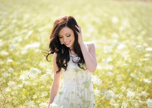 当女朋友不跟你亲怎么办,如果你的女朋友不跟你用情头