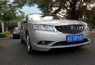 1个车牌顶1辆超跑，看见这些车牌最好绕着走，因为车主不是简单人