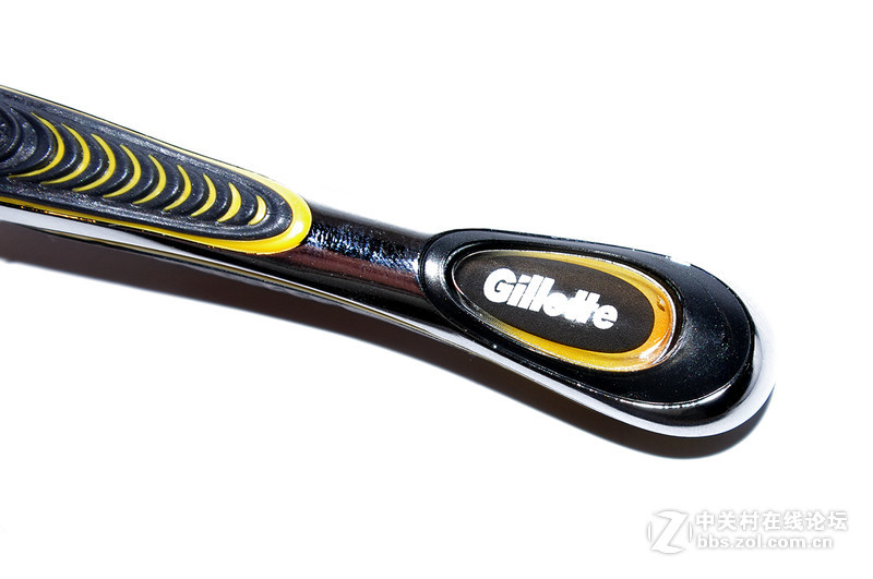 让剃须成为一种享受,吉列锋隐致护剃须刀测试