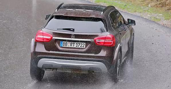 中期改款奔驰glb测试谍照曝光,奔驰glbsuv试驾视频解说