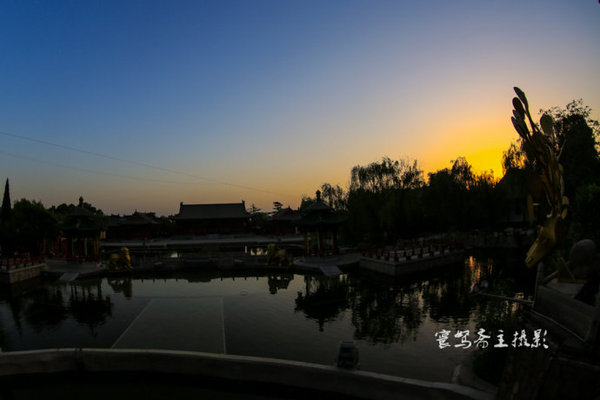 在酒店体验下厨的感受,在温泉池享受视觉与味觉双重盛宴